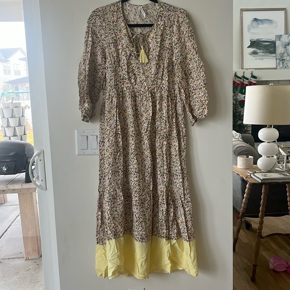 Seraphine, Maternity yellow floral dress